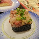 魚さばき回転寿司大まる - 