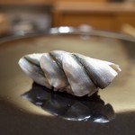 寿しの吉乃 - シンコ６枚づけ