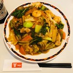 中国料理 華山 - 崋山炒麺（933円）