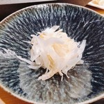 はっこく - 2018.6.  箸休め① 新玉葱のポン酢和え