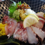 池田丸 - 海鮮丼