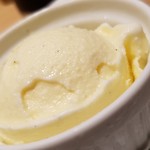 ファリナモーレ - 「イタリアンジェラート」 『farinamore dolce』の自慢のバニラジェラート！