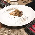 京都 ネーゼ - 淡海地鶏の内臓の軽いスモーク
                                (お皿の上で軽くスモークします)