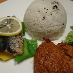 Banyan Tree Macau - サーディンのグリルとアフリカンチキン　ライス