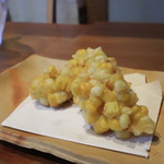 りょうりや 御旅屋 - とうもろこしのかき揚げ¥700