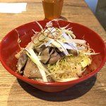 やみつきホルモン 利久 - 旨塩ホルモン丼