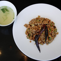 中国菜 老四川 飄香 銀座三越店 - ホイコーロ炒飯、スープ