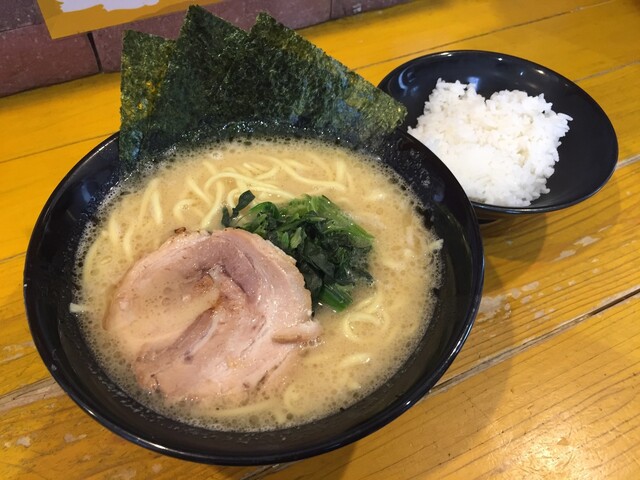 違う家 早稲田 メトロ ラーメン 食べログ 違う家 早稲田 メトロ ラーメン 食べログ