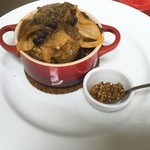 三元豚バラ肉の白ワイン煮込み