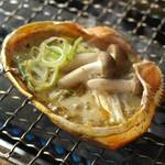 Hamayaki Tarou - 自家製蟹味噌きのこ甲羅焼