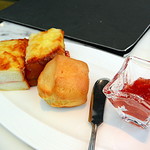 ロビーラウンジ - クロックムッシュとスコーン