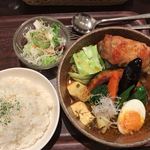 ヴァサラロード - 薬膳スープカレーに知床鶏プラス