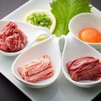 ユッケ３種盛り