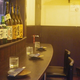 焼鳥を焼くのをみて楽しめるカウンター