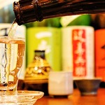 Washu Shunsai Ruru - 日本酒は常時100種類以上の取り揃え
      