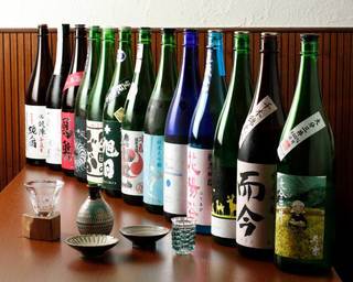 Washu Shunsai Ruru - 常時100種類以上の日本酒を取り揃え