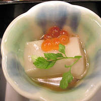加賀屋 名古屋店 - 胡麻豆腐の先付け