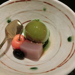 料亭 冨茂登 - 季節のデザート（抹茶のアイス黒蜜掛け、丹波の黒豆、小豆豆腐）