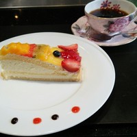 凛庭 - フルーツタルトのケーキ