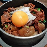 天ぷら海鮮 米福 - 牛肉のすき焼き風釜飯