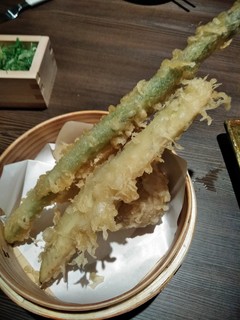 tempurakaisenkomefuku - アスパラガス，さつまいもなど。
