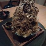 よろにく - ほうじ茶かき氷