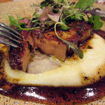 Restaurant Cinq - ('18年4月下旬)前菜:仏フォアグラのポワレ じゃがいものピュレ ペリグーソース
