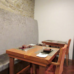 Restaurant Cinq - 店内の一角('18年4月下旬)