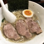 麺創 なな家 - 替玉デラックスを、丼にセルフトッピング