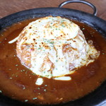 ビアホフ ガンバリウス - マウント大山チーズ焼きカレー