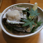 季節料理 よし野 - 岩ガキ