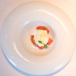 VIA Brianza - ランチコース 5300円 のブラータチーズ 静岡県産アメーラ カプレーゼ