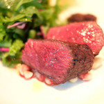 VIA Brianza - ランチコース 5300円 の北海道 池田牧場 イチボ肉 粒マスタード添え