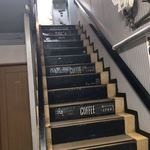 多目的喫茶店アイビィ - 階段はやや急です