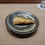 鮨　縁 - 焼きママカリの酢漬け