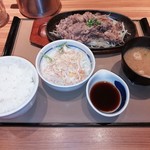 やよい軒 - 特盛牛焼肉定食（９９０円→８９０円）