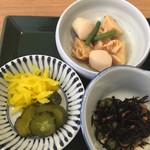 静岡北ワシントンホテルプラザ - 煮物（筍と小芋、さやいんげんの炊き合わせ）・小鉢（ひじき）・香の物