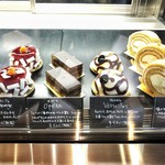 PATISSERIE LACROIX - ｼｮｰｹｰｽ