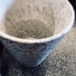 ようちゃん - 焼酎のお湯割…黒霧島