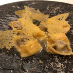カーサ・デル・チーボ - ドッピオ･ラヴィオリ ポレンタチップ添え