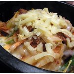 チーズ入り　石焼ビビンバ　９８０円