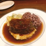 ビストロ バキュース - 牛頬肉の赤ワイン煮込み