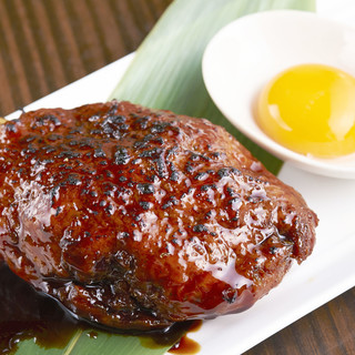 当店自慢の鶏料理が勢揃い！“大きなつくね”は必食!!