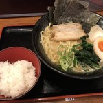 横浜家系ラーメン 弁慶 - 横浜家系ラーメン味玉&ライス