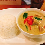 我自由家タイランド - グリーンカレー（全景）：辛口（850円）