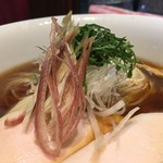 ラーメン屋 トイ・ボックス - ミョウガ、白髪ねぎ、大葉