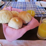 カントリーイン ザ ホワイトマリーン - 朝食のパン