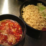 麺創研 紅 - 夏期限定紅つけ麺（大盛）850円＋150円
