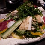 Kaisenkoshitsuizakayauomasa - 蒸し鶏と豆腐の胡麻風味サラダ