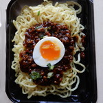 サニー - ピリ辛ジャージャー麺